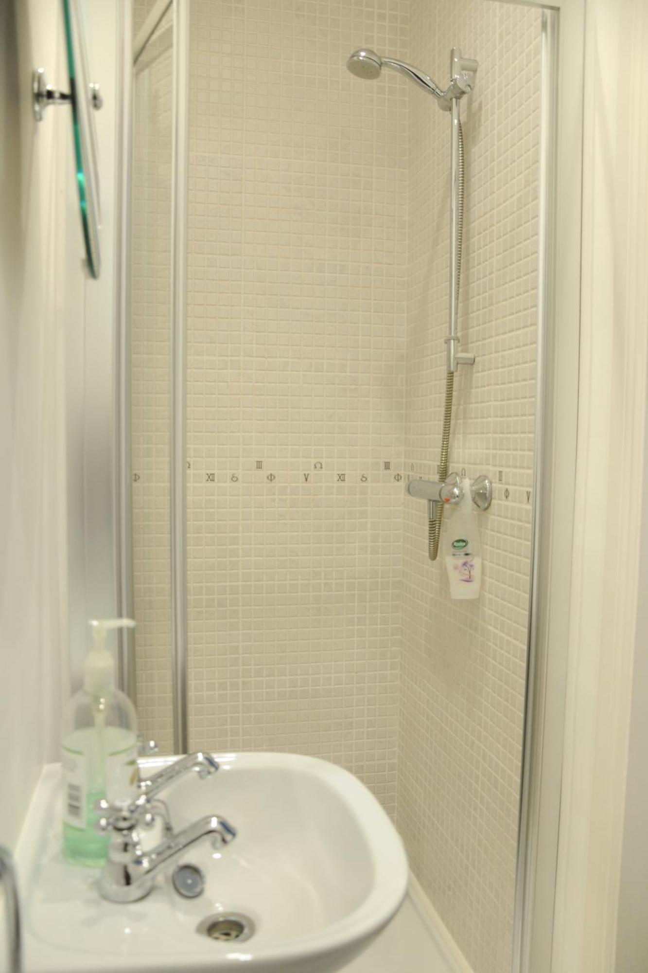 Cottesmore Bed And Breakfast ブッシュミルズ エクステリア 写真